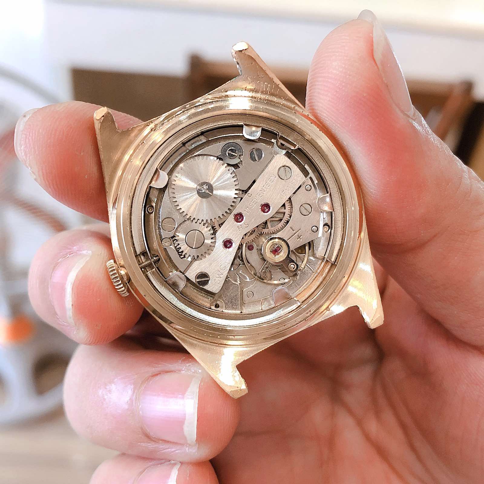 Đồng hồ cổ Waltham lacke 18k lên dây chính hãng Thụy Sĩ