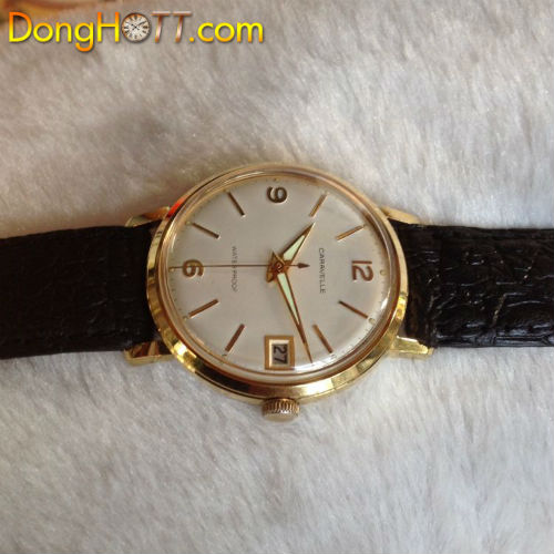 Hình ảnh đồng hồ cổ hiệu Caravelle chính hãng  giá rất rẻ và đồng hồ rất đẹp. 