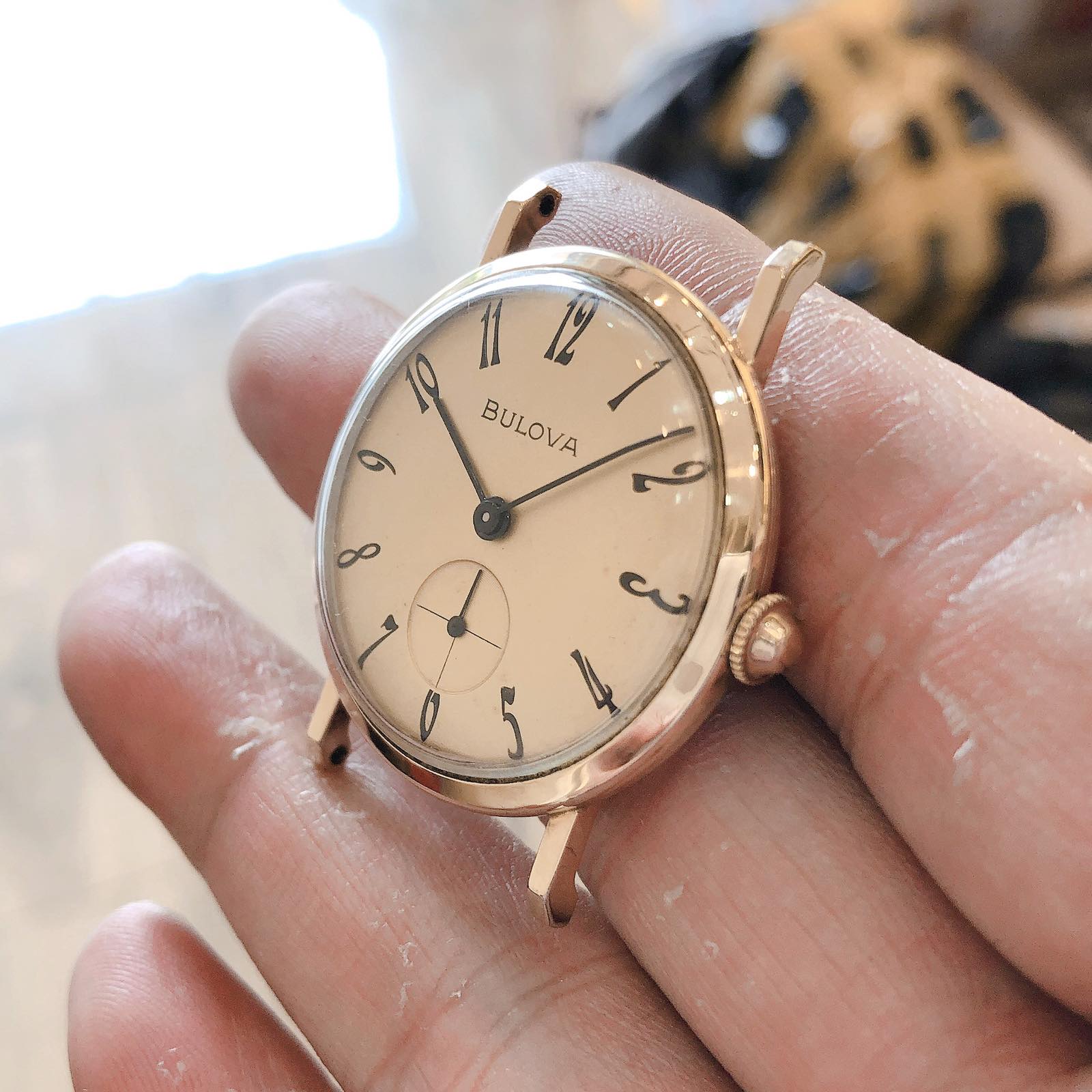 Đồng hồ cổ Bulova mẫu siêu mỏng lên dây chính hãng thuỵ sỹ