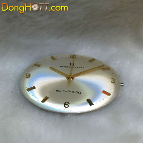 Đồng hồ cổ Hamilton Selfwinding vàng đúc 14k nguyên khối Thuỵ Sĩ với Mặt số Zin sớ tia hướng tâm 3 kim kết hợp với những cọc số nổi rất đẹp.