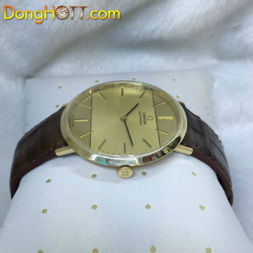 Đồng hồ cổ omega automatic xuất sứ Thuỵ SĨ với mặt số zin, 2 kim rất đẹp. Vỏ-đáy-núm bọc vàng, kính zin saphia không tuỳ vết.
