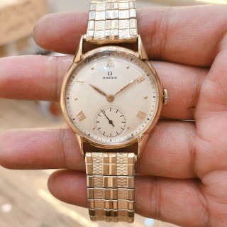 Đồng hồ cổ Omega lên dây 2,5 kim vàng đúc đặc 18k chính hãng thuỵ sỹ