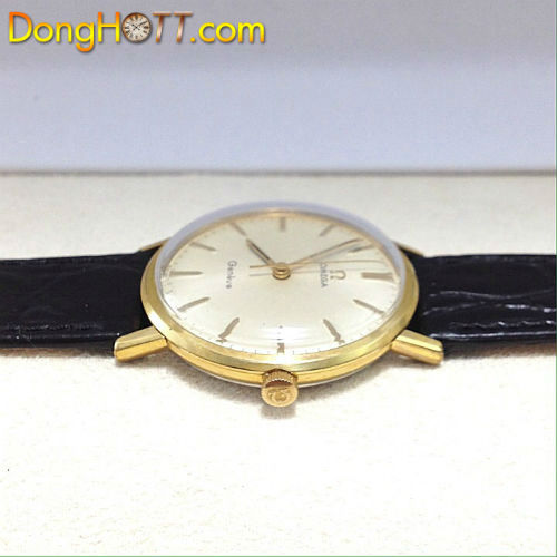 Đồng hồ cổ Omega Genenve xuất sứ Thụy Sĩ  với mặt số zin 3kim rất đẹp, vỏ-núm lắc kê vàng, đáy Ss thép không rỉ inox. 